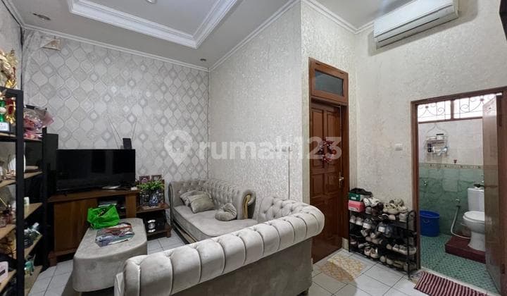 Bedt Deal! Rumsh Hadap Selatan di Cipinang Jkt Timur, SHM IMB Lengkap! Harga Nego