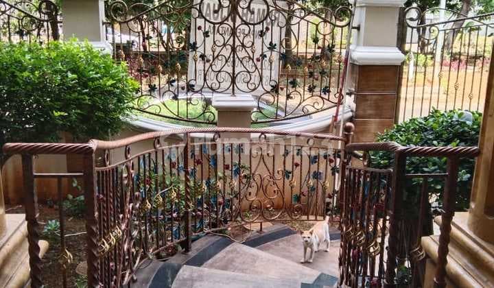 Istana Modern Kelapa Gading, Furnish Jati Pool Harga Nego!