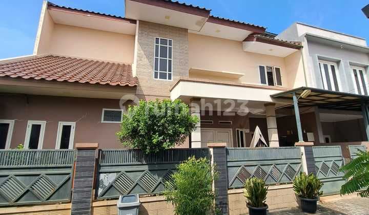 Hunian Mewah 2 Lantai Dekat Sekolah Unggulan