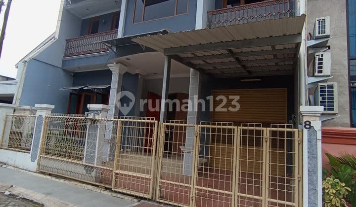 3 Floors, Land Area 350m², Duren Sawit, One Gate 2.5 Meters