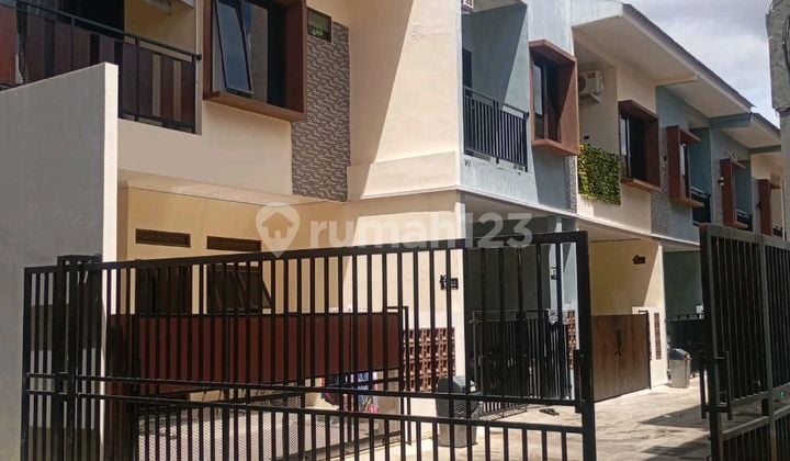 Rumah Bagus 2 Lantai Jakarta Hanya 1 M