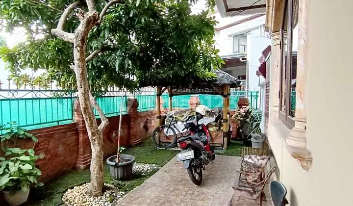 Rumah Mewah Hook 300M Bebas Banjir Lokasi Strategis Pondok Kelapa