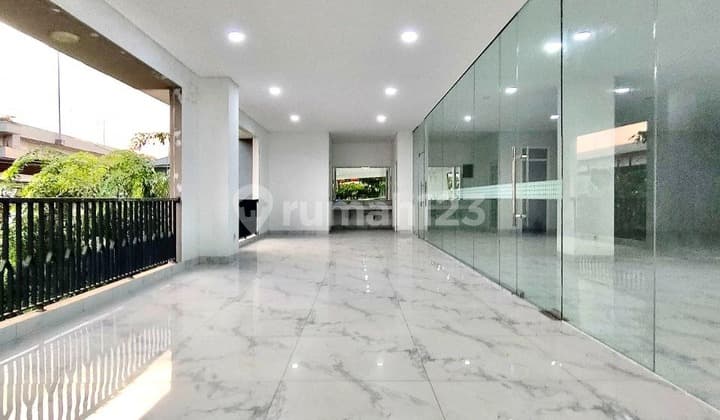 Jual Runah 4 Lantai Cocok Untu Usaha atau Tempat Les