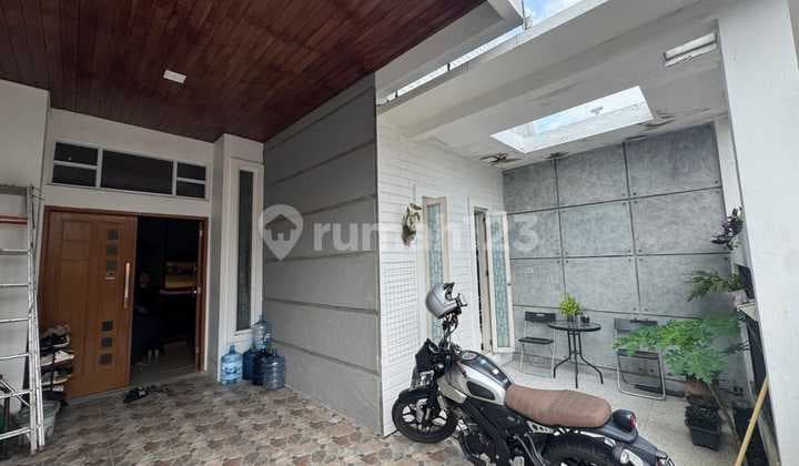 Below Market! 2-Story House in Pondok Bambu, Freehold Title, Flood-Free
