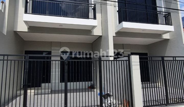 Rumah Baru Terbatas Hanya 2 Unit di Sutorejo Indah Surabaya