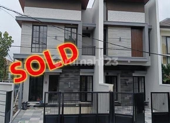 For Sale New House in Manyar Surabaya Price 1.9 Billion