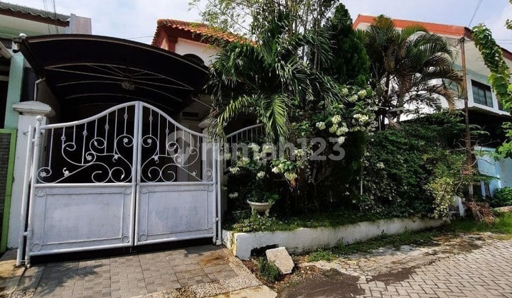 For Sale Move-in Ready House in Sidosermo, Surabaya