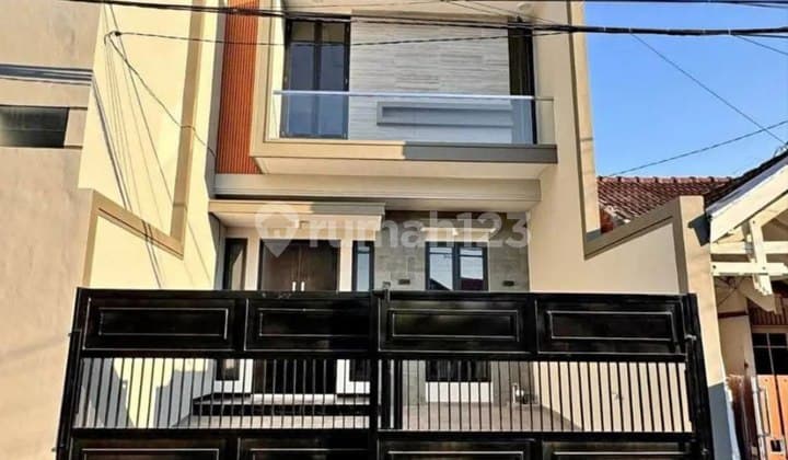 Dijual Rumah Baru di Nginden Intan Surabaya Dekat Kampus