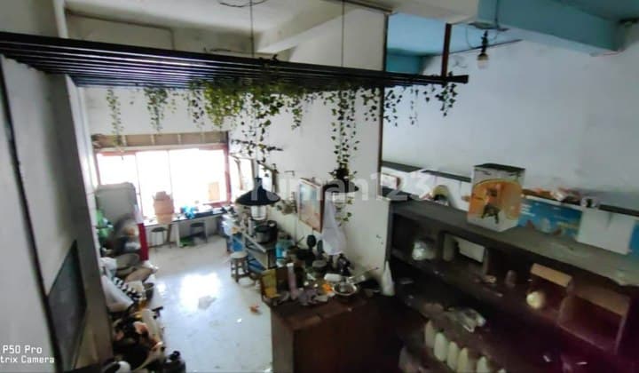 Rumah Usaha di Kota Rembang