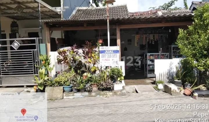 For Sale House in Tanah Jaya Regency, 6m Wide, One Step to the Airport