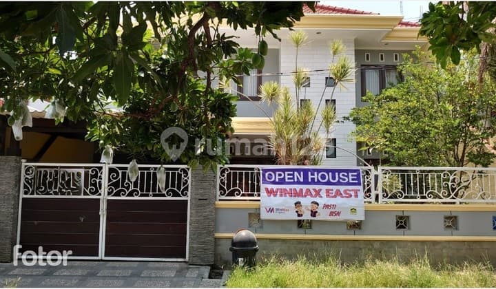 Dijual Rumah Cantik 2 Lantai Sidosermo Surabaya Pusat 10,5x28m