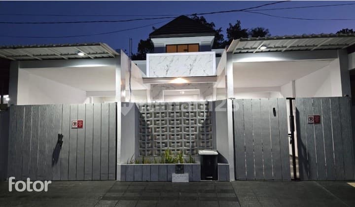 Dijual Rumah Minimalis Modern Semi Furnish 1,5Lantai Darmo Sentosa Raya