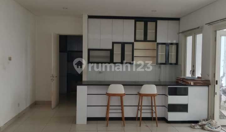 Disewakan Rumah di Cluster Asera Onewest Harapan Indah Bekasi