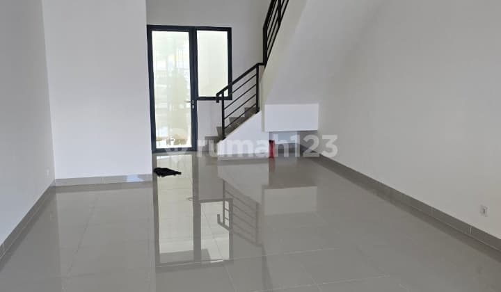 Dijual Ruko Madison Grande Gading Serpong 3 Lantai Bagus 6,8 M Unfurnished