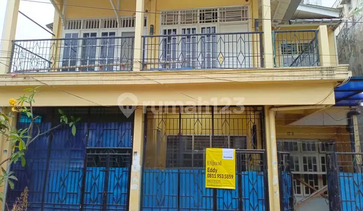 Rumah 2,5 Lantai di Kartini, Sawah Besar, Jakarta Pusat