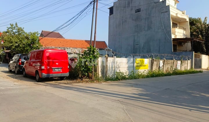 Kavling Hoek Siap Bangun Komplek Green Garden Jakarta Barat