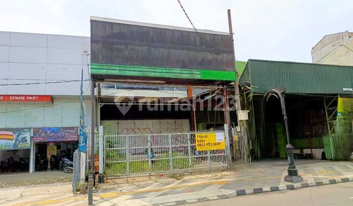 Ruang Usaha Strategis di Jalan Margonda Raya, Depok