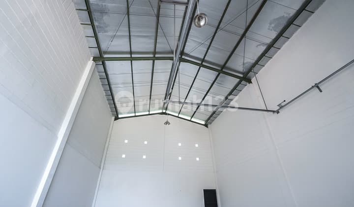 Modern Warehouse in the Strategic Area of Kutawaringin, South Bandung