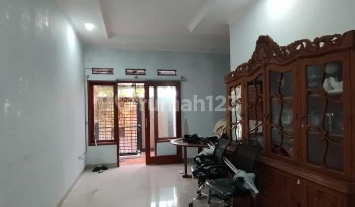Rumah Strategis di Suryalaya Boleh untuk Kantor