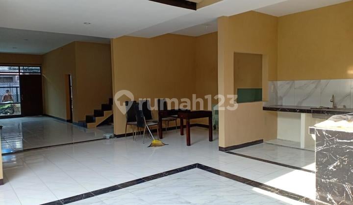 Harga di Bawah Pasar Rumah Taman Holis Indah