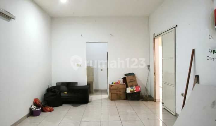 Ruang Usaha Strategis di Sudirman Mainroad