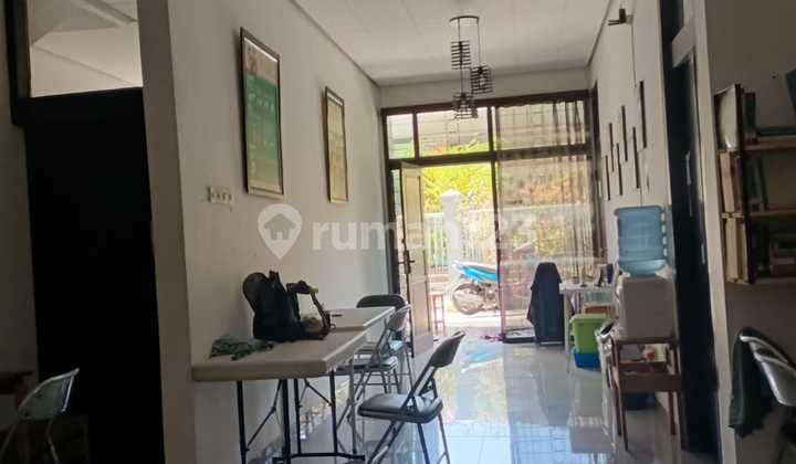 Rumah Strategis 2 Lantai Dalam Komplek di Cikutra