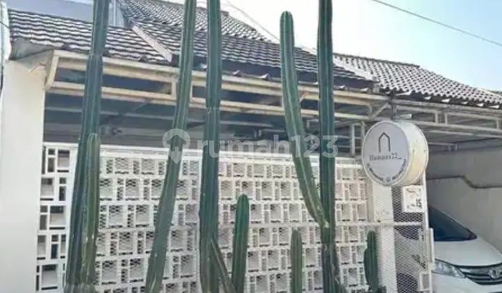 Cheap House for Sale in Graha Margaasih Lagadar Complex, Bandung