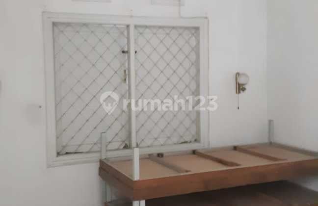 RUMAH YANG BISA DI JADIKAN RUANG USAHA / KANTOR / CAFE / RESTO DI SAYAP RIAU