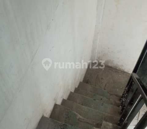 RUKO 2 LANTAI SIAP PAKAI DI SAYAP LEUWIPANJANG