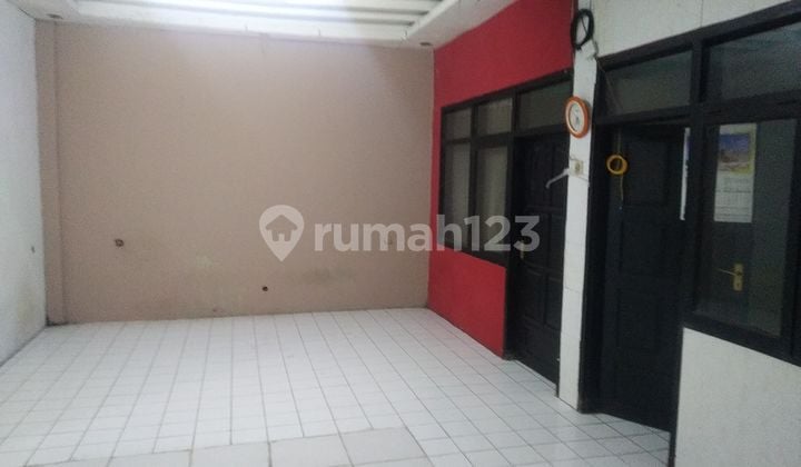 Rumah 2 Lantai Ada Basement di Mainroad Sayap Buah Batu