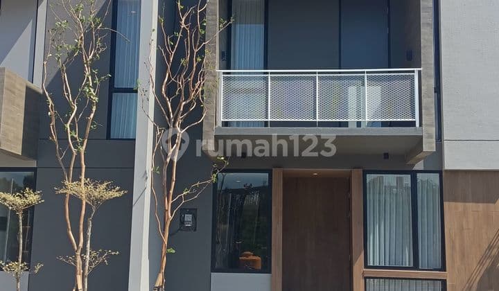Rumah 2 Lantai Selangkah dari MERR SURABAYA