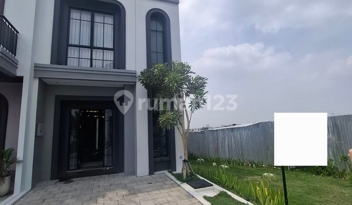 Rumah 2 Lantai Lokasi Lakarsantri Surabaya