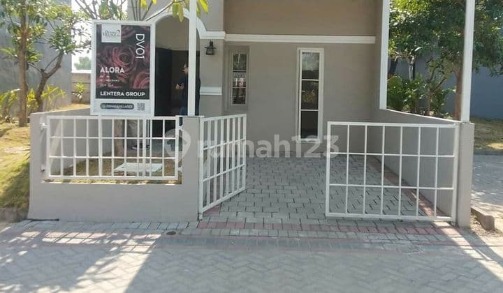 Rumah BARU dekat Dengan Menganti Row Jalan 12 m