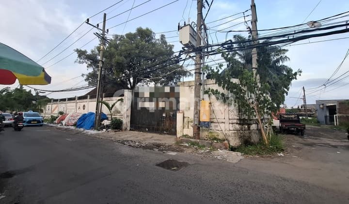 Land and Building for Sale on Keputih Tegal Street, Surabaya