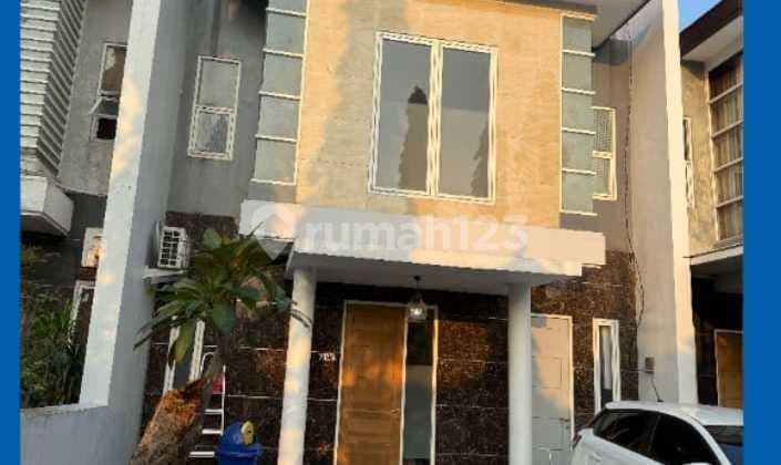 Dijual Murah Via Lelang Rumah 2 Lantai di Kandangan Benowo Surabaya Barat