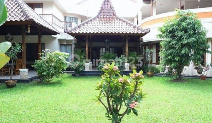 Dijual Rumah Mewah dan Luas di Bintaro Jaya Sektor 9 Tangerang Selatan