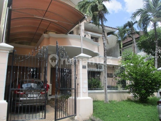 Dijual Via Lelang Rumah di Graha Family Blok D/40A Surabaya Barat