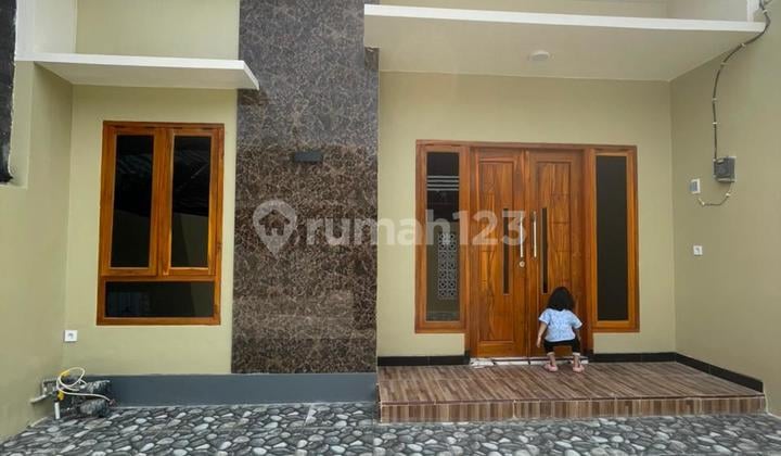 Dijual Rumah Baru Minimalis Modern di Balas Klumprik Wiyung Surabaya