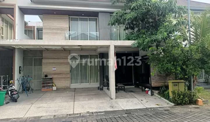 For Sale Via Auction: Bukit Mas Tourist House, Strategically Located in an Elite Area