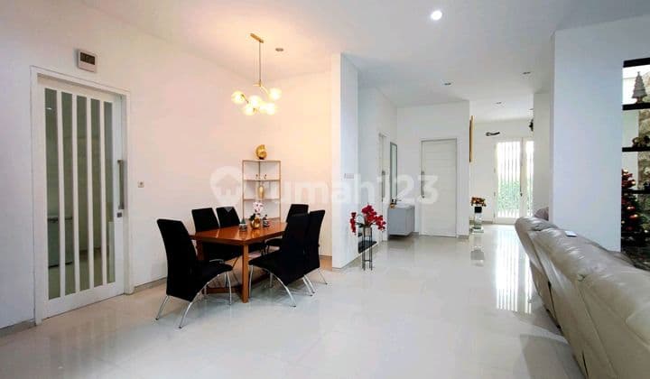 Rumah Mewah Di Citraland Surabaya Di Cluster Woodland