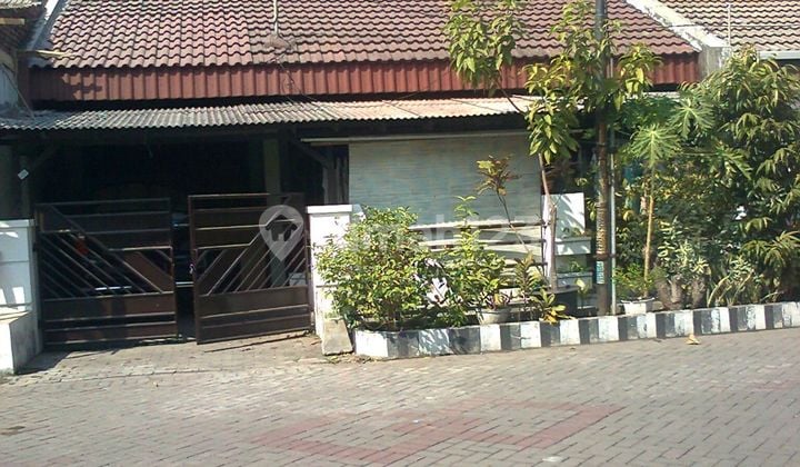 Rumah Rungkut - Lokasi Strategis Suasana Nyaman