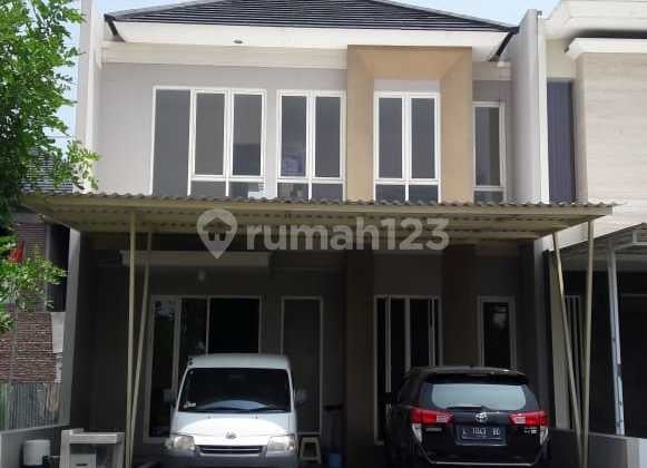 House - Royal Residence Comfortable Atmosphere Strategic Location