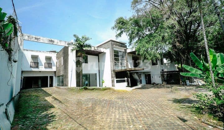Luxury House Auction 0 Kemang Utara Main Road