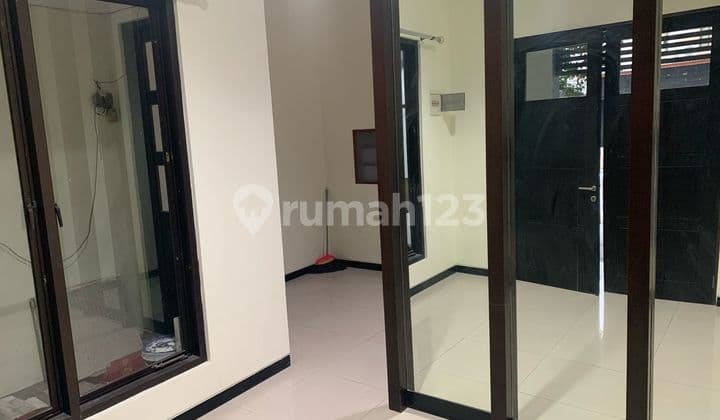 Sewa Rumah Di Royal Residence – Cluster Depan B2, Lokasi Strategis & Nyaman!