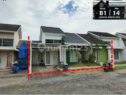 Dijual Via Lelang 230426 Rumah Ladiva Green Hill Blok B1 No 14