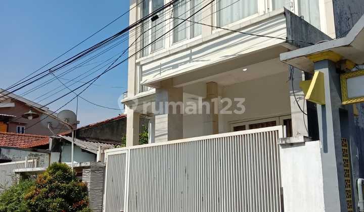 Dijual Via Lelang 120526 Rumah 2 LT Jl Darmo Indah Regency ( Blkg Kantor Imigrasi Tandes )
