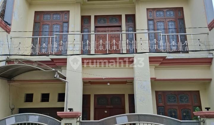 Dijual Via Lelang 120526Rumah 2 LT Jl Manukan Tirto 3 No 40