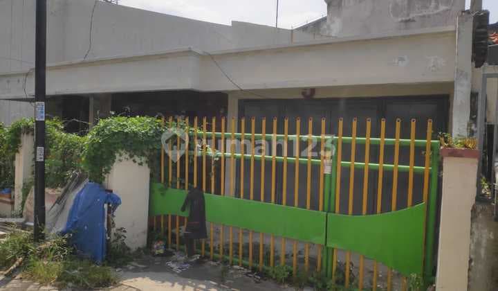 Land Calculation House, Petok D on Karang Asem Street