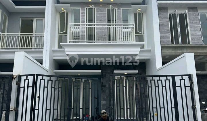 Jual Rumah Baru Minimalis Modern 2lt Di Jemursari Selatan X, Dekat Dengan Petra Dan Ubaya