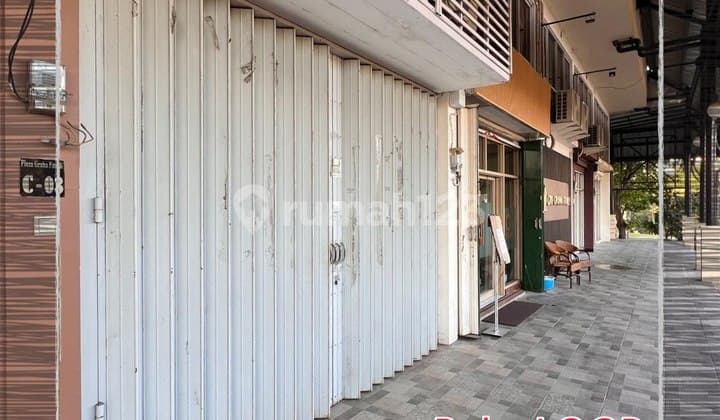 Ruko Loop Graha Family Hadap Jalan, Samping Condo, Banyak Slot Parkir